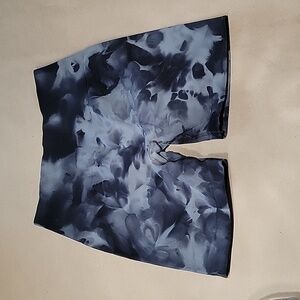 Aurola Size Unknown Tie Dye Scrunch Butt Shorts. Blue/Gray, Gently Used Cond.